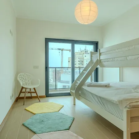 Apartment Horizon Rocha Prime 3 Bedroom *